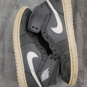Jordan 1 retro cool gray